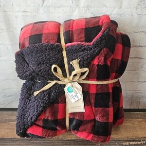 NWT Montauk Red Black Buffalo Plaid Sherpa Fleece Throw Blanket 50x60"